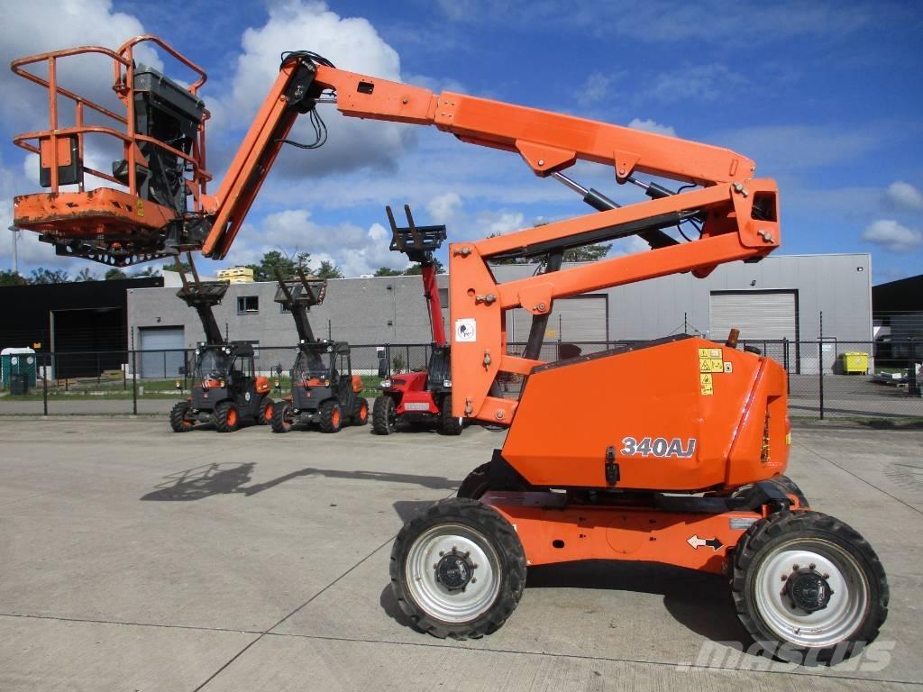 JLG 340AJ (835) Nacele compacte autopropulsante