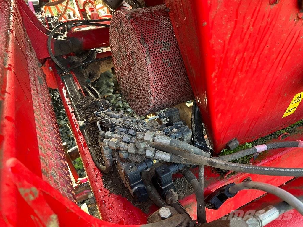 Horsch Pronto 6 DC Perforatoare