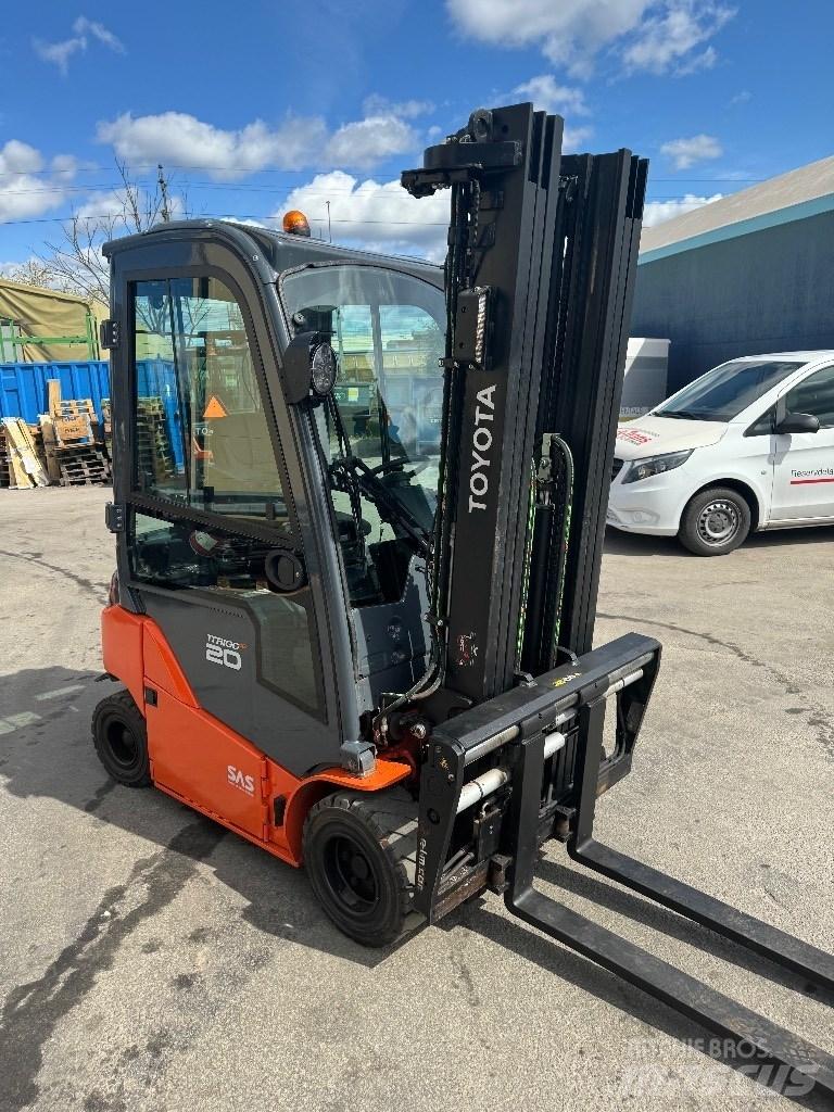 Toyota 8FBMK20T Stivuitor electric