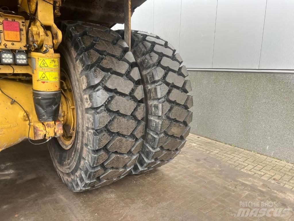 CAT 775 G Camioane cu basculante rigide