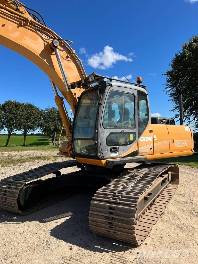 CASE CX 240 Excavatoare pe șenile
