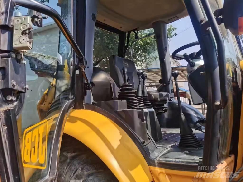 JCB 3 CX Buldoexcavatoare