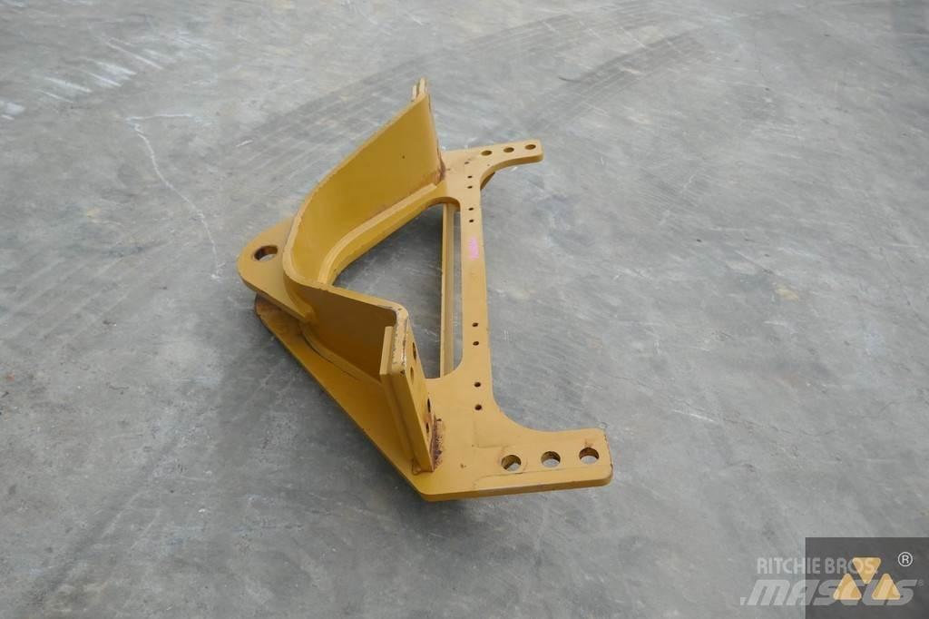 CAT 140M3 Drawbar Transport - Altele