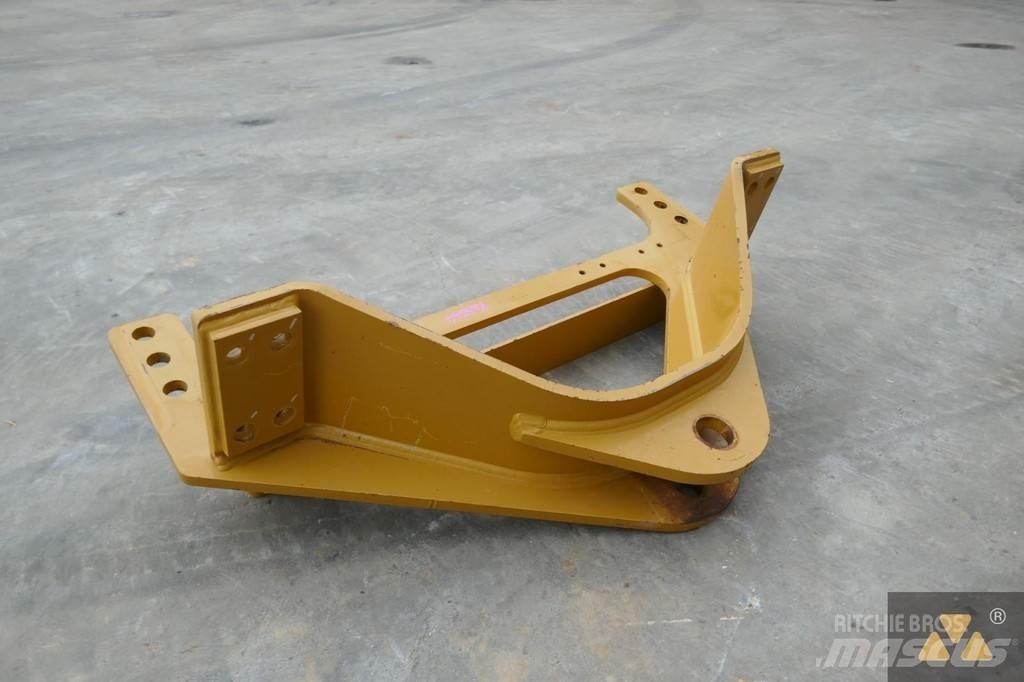 CAT 140M3 Drawbar Transport - Altele