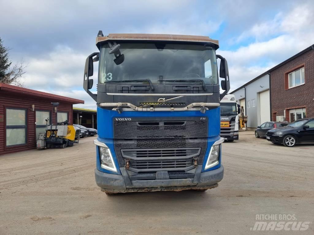 Volvo FH 540 Camion cu incarcator