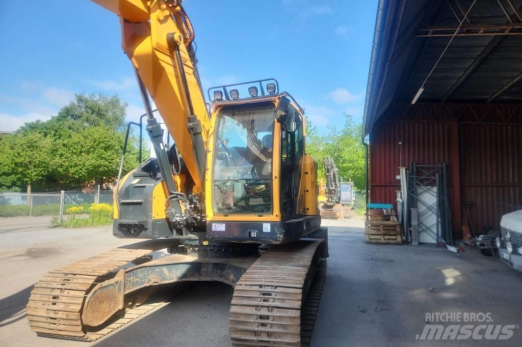 Hyundai HX 235 LCR Excavatoare pe șenile
