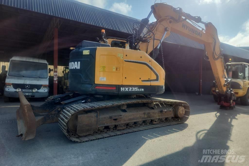 Hyundai HX 235 LCR Excavatoare pe șenile
