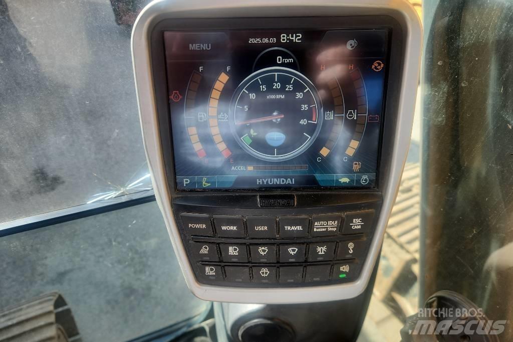 Hyundai HX 235 LCR Excavatoare pe șenile
