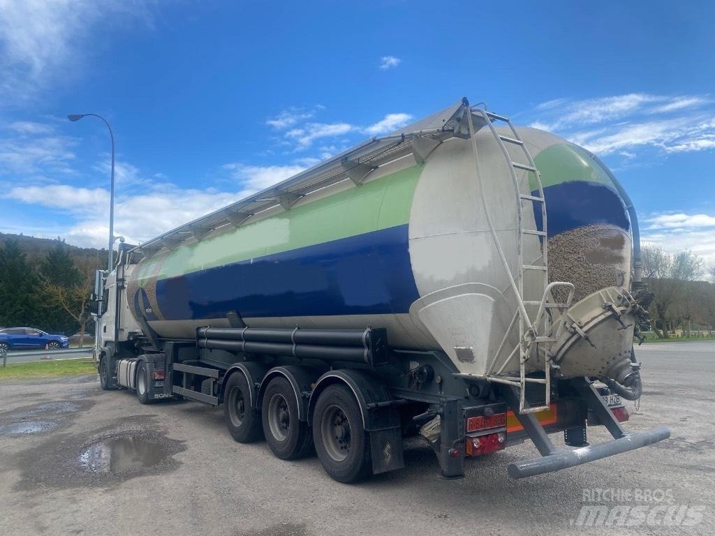 Spitzer SK2460CAL Cisterna semi-remorci