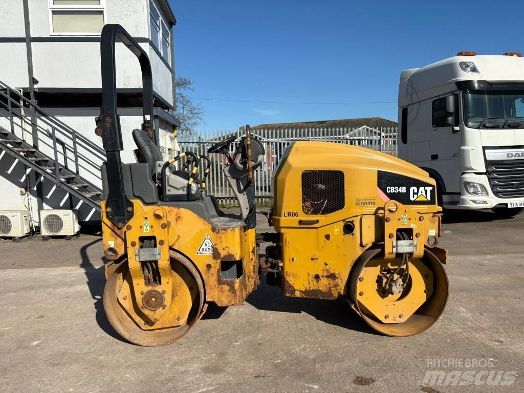 CAT CB 34 B Cilindri compactori dubli