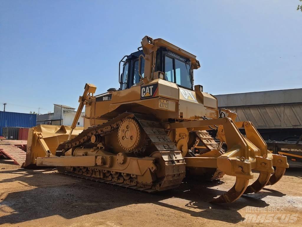 CAT D 6 R XL III Buldozere pe senile