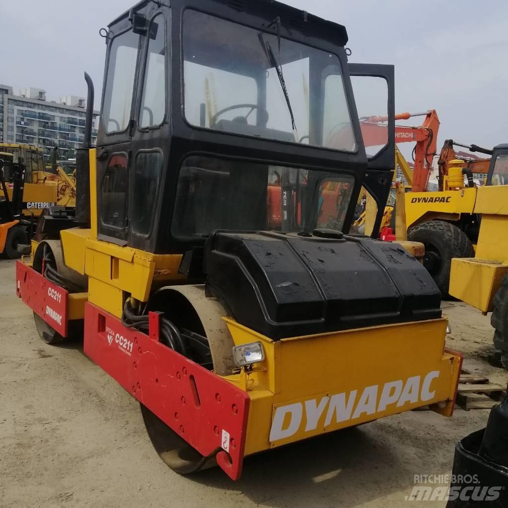 Dynapac CC 211 Cilindri compactori dubli