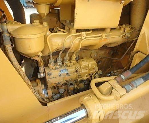 Mitsubishi BD2F Buldozere pe senile