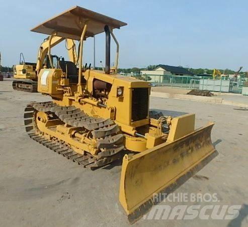 Mitsubishi BD2F Buldozere pe senile
