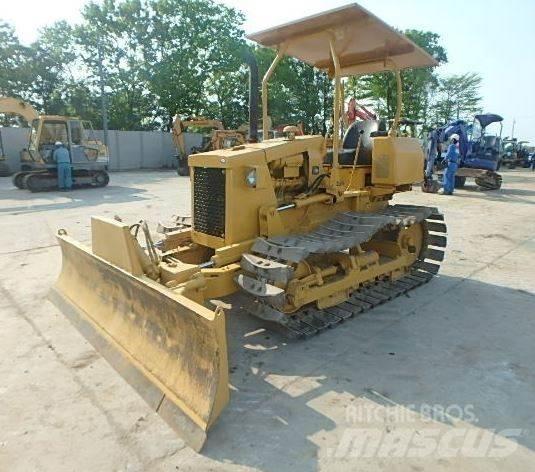 Mitsubishi BD2F Buldozere pe senile