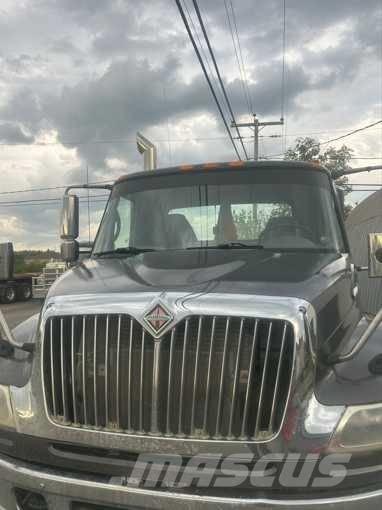 International 4400 Autotractoare