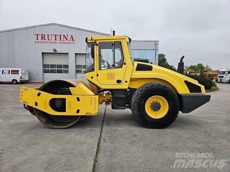Bomag BW 213 D H-4 Compactoare monocilindrice