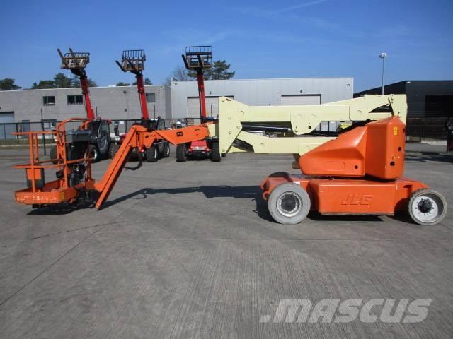 JLG E400 AJPN (817) Nacele compacte autopropulsante