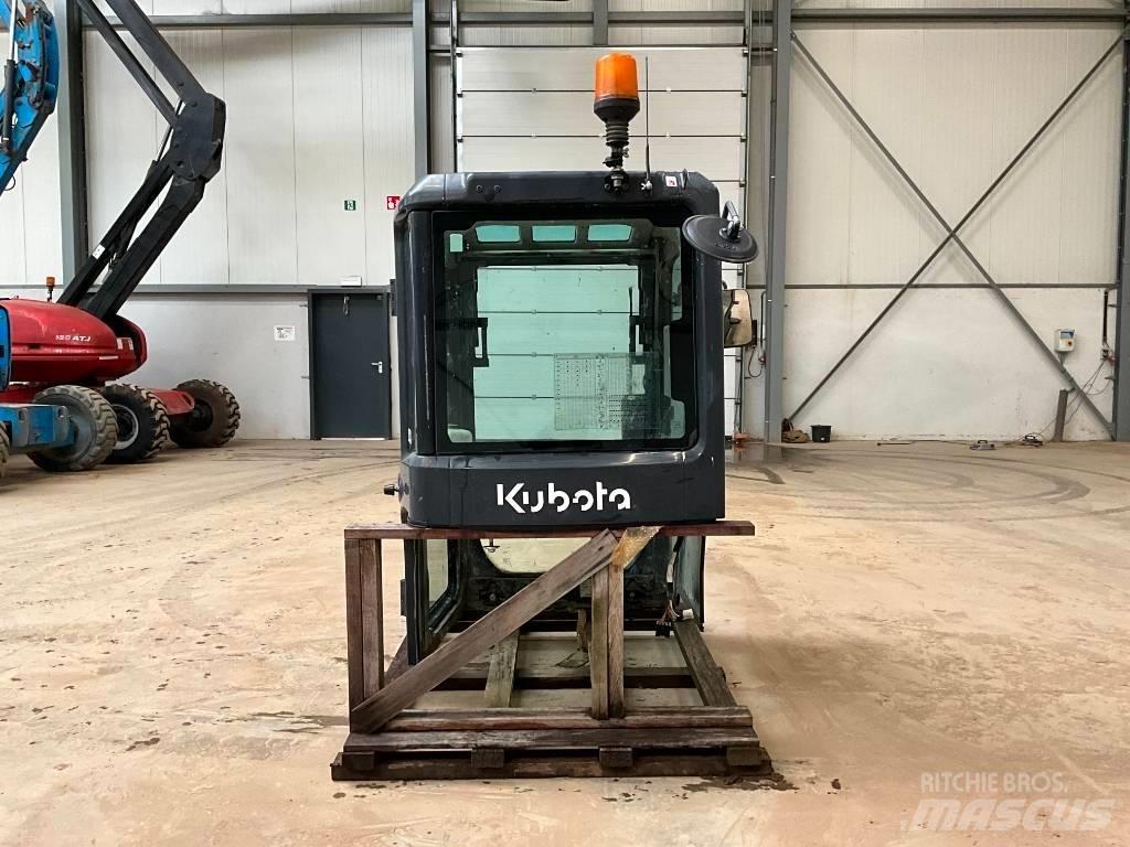 Kubota U 48-4 / U 55-4 Cabine si interior