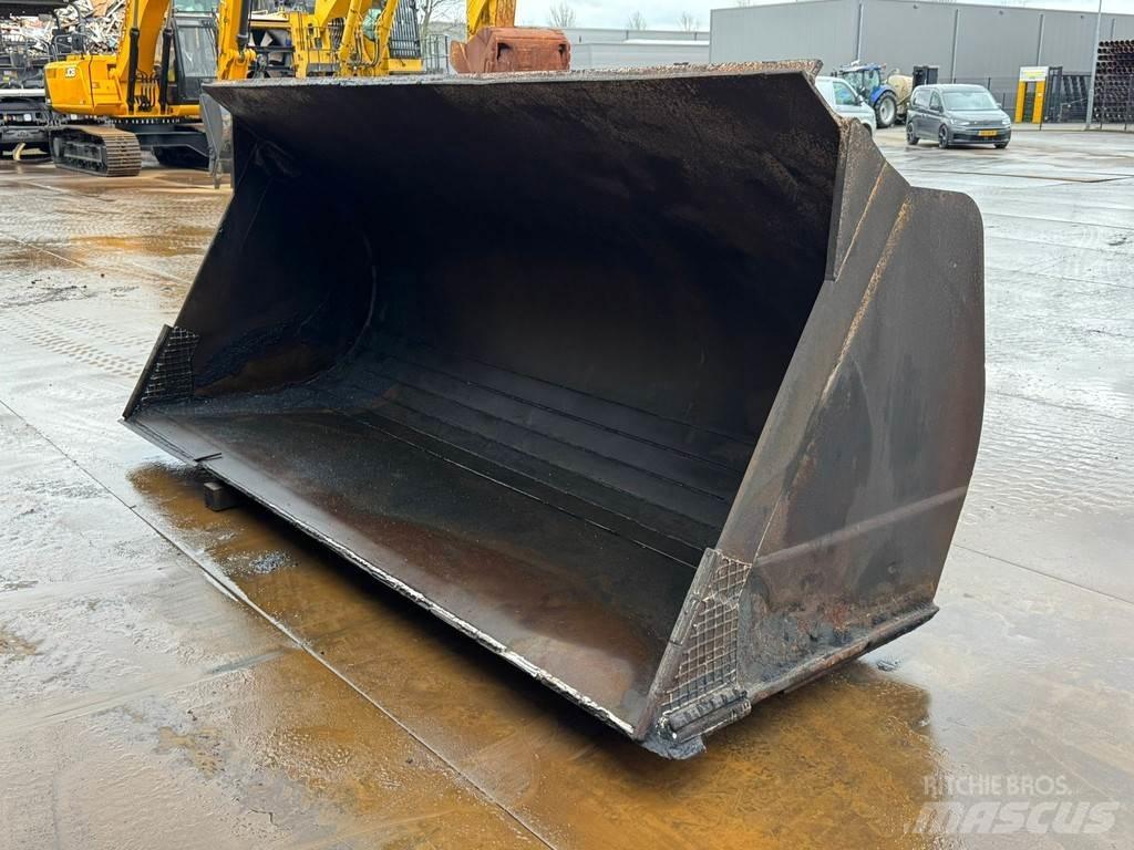 CAT Bucket CAT 980 Pistoane