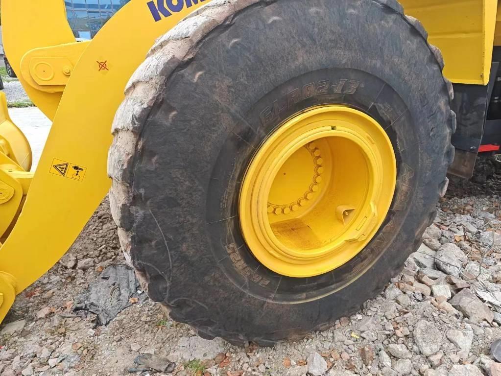Komatsu WA 470-6 Incarcator pe pneuri