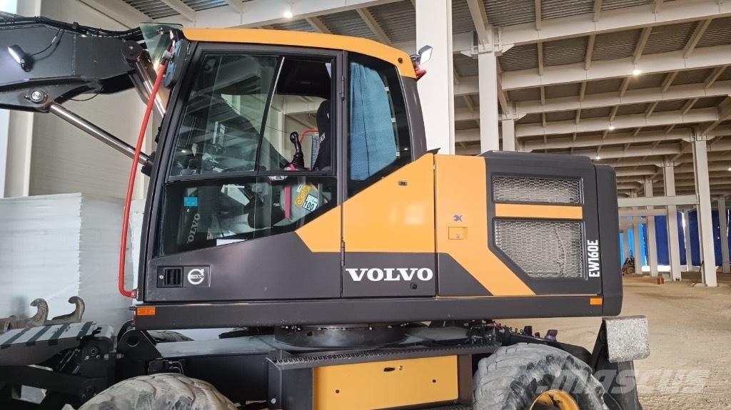 Volvo EW 160 E Excavatoare cu roti