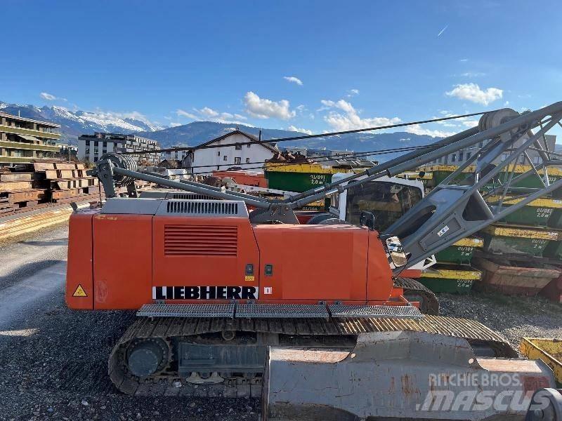 Liebherr HS 833 HD Macarele