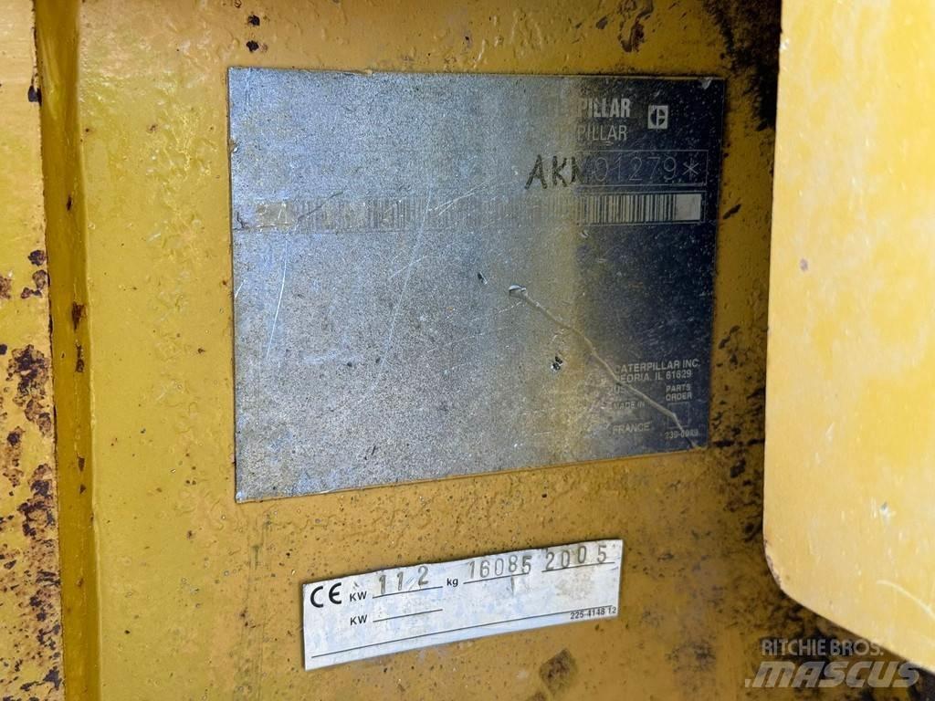 CAT D6N Buldozere pe senile