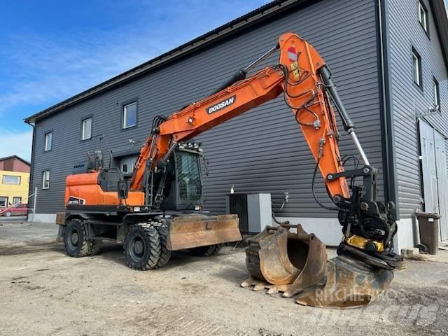 Doosan DX 170 W Excavatoare cu roti