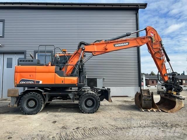Doosan DX 170 W Excavatoare cu roti