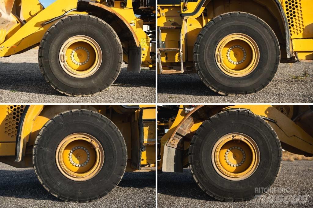 CAT 950M Incarcator pe pneuri