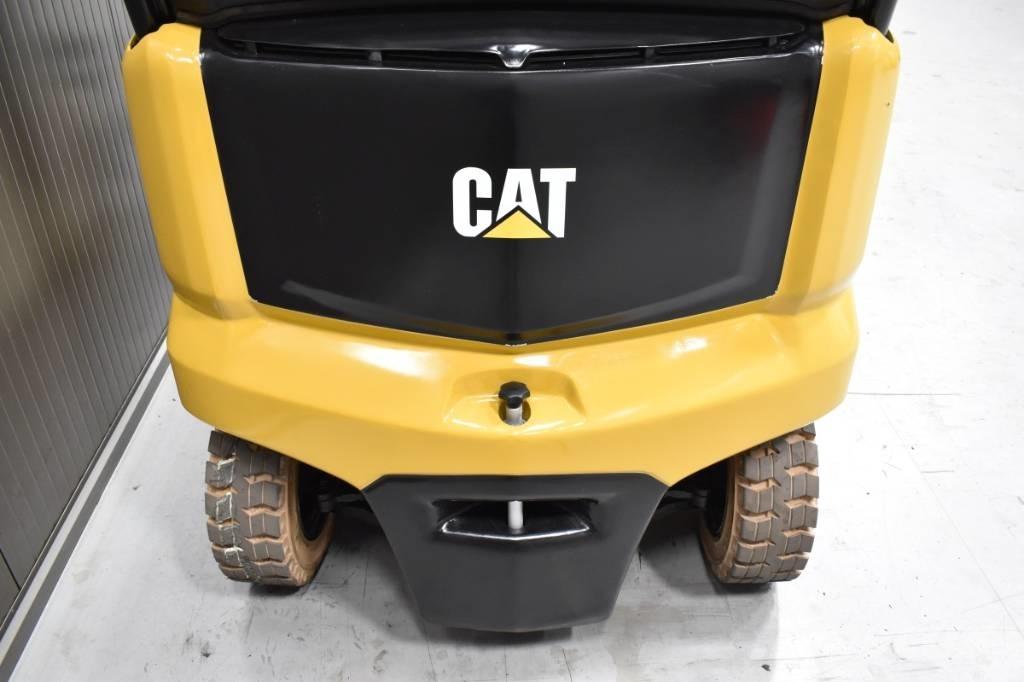 CAT EP 30 CN Stivuitor electric