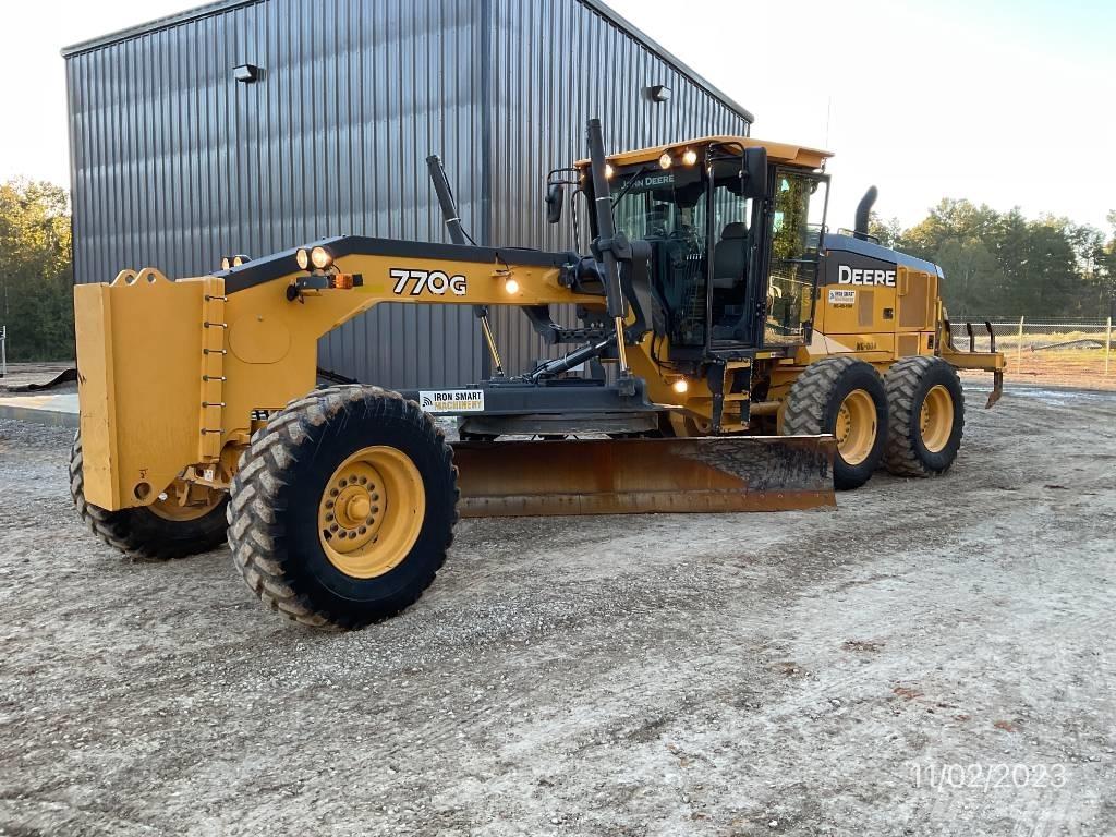 John Deere 770 G Gredere