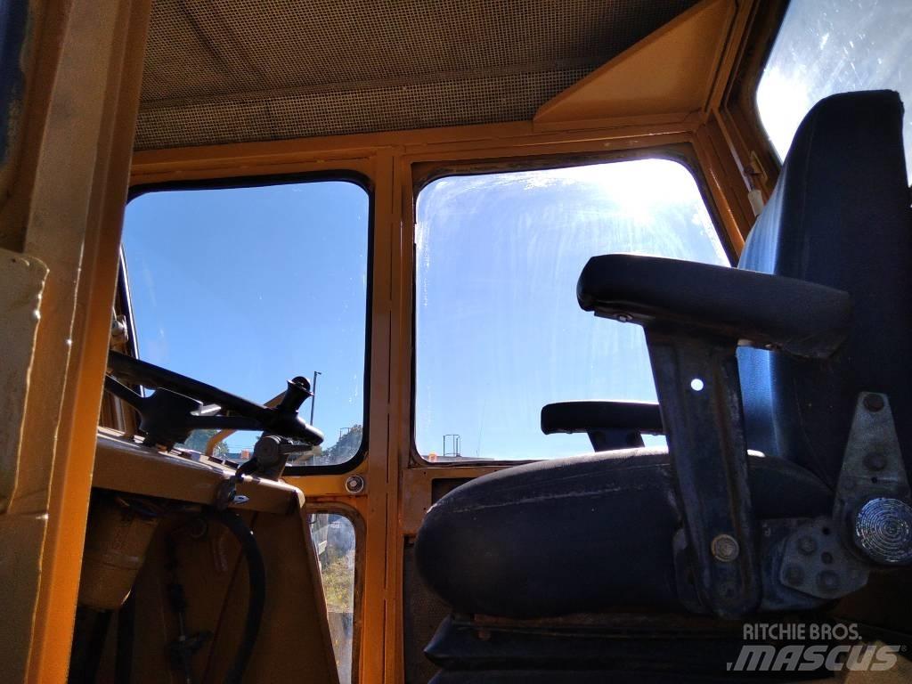 Bomag BW 212 Compactoare monocilindrice