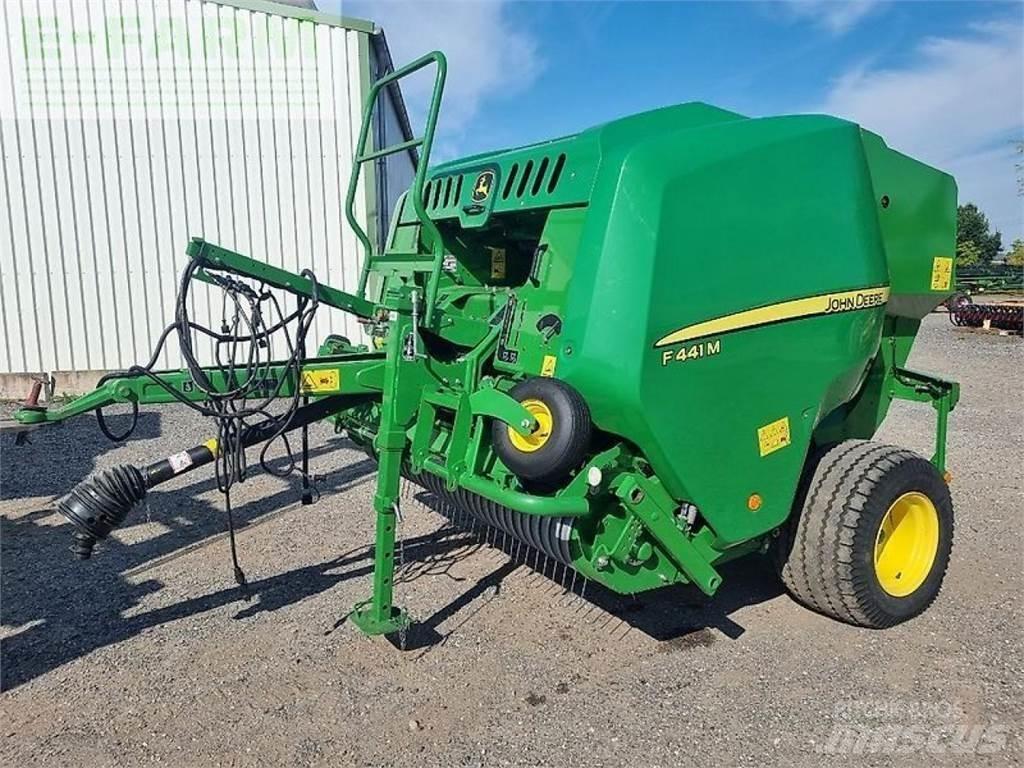 John Deere f441m Baler dreptunghiular