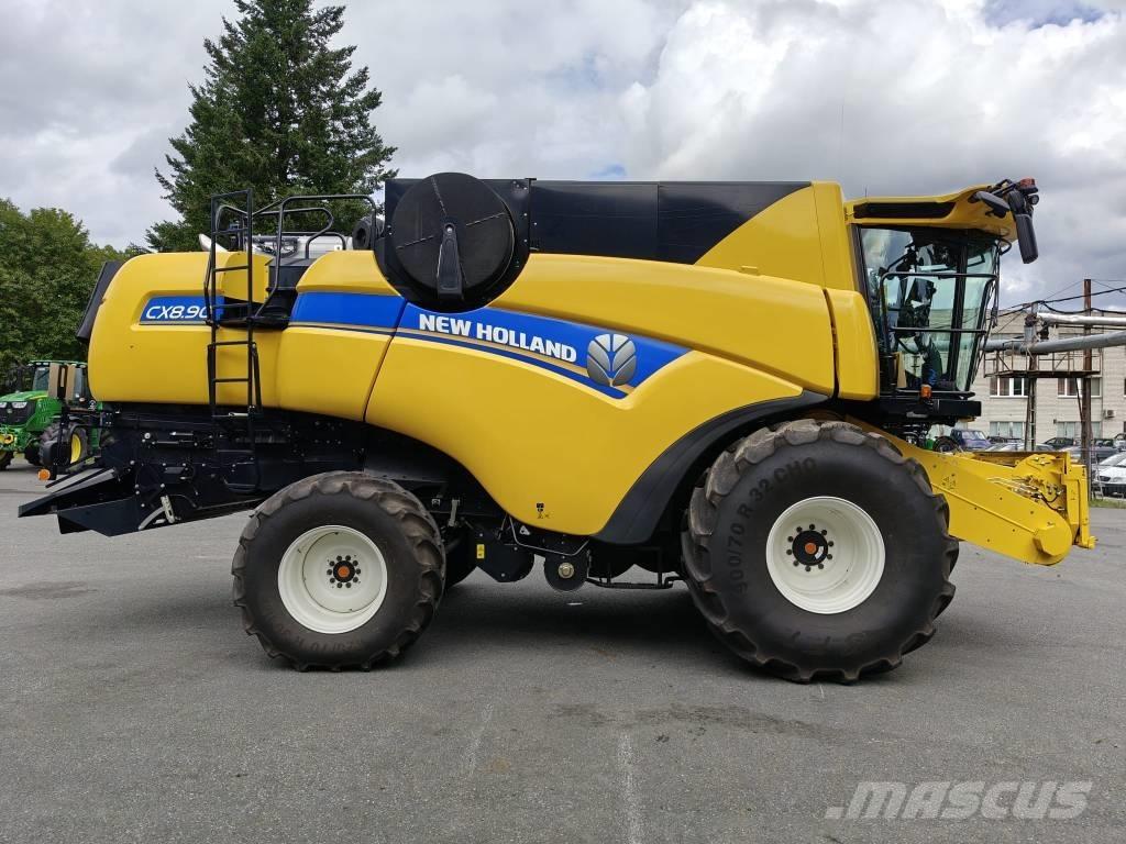 New Holland CX 8.90 Combine de secerat