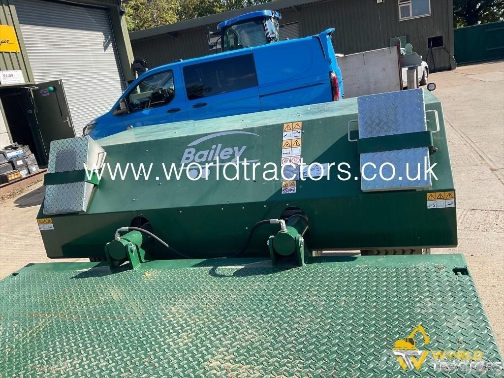 Bailey LOW LOADER Alte remorci