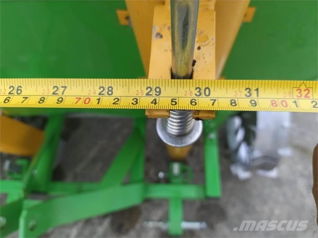 Bomet S239/1 Utilaje plantat cartofi