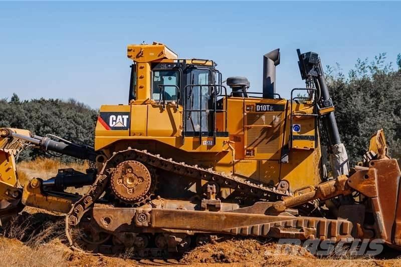 CAT D10T Buldozere pe senile
