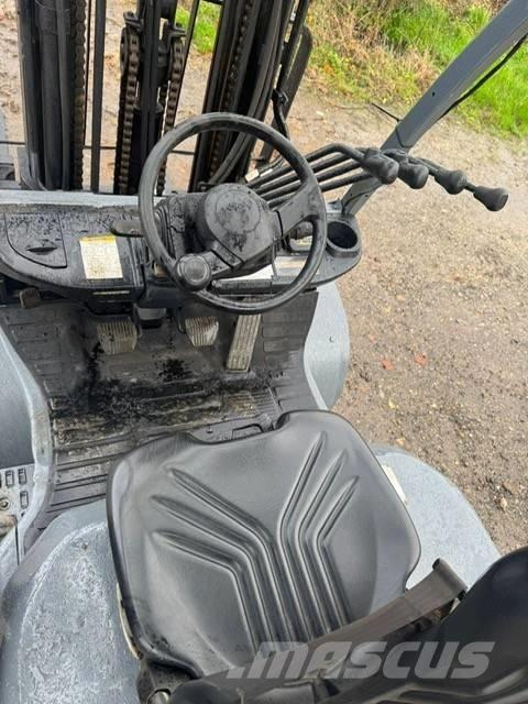 Toyota 8 FDF 30 Stivuitor diesel