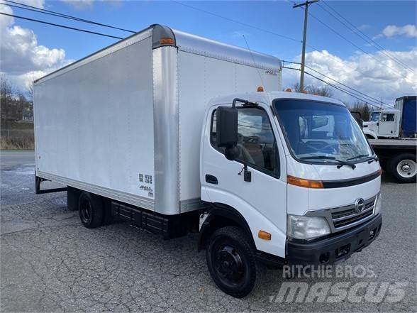 Hino 145 Camioane transport bauturi