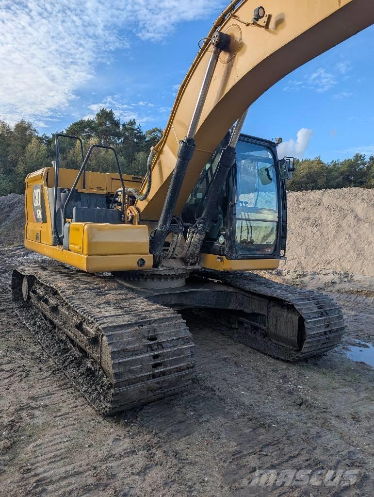 CAT 320 O7A Excavatoare pe șenile
