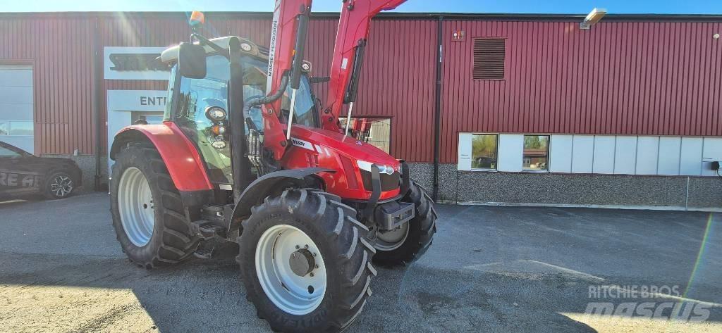 Massey Ferguson 5612 Tractoare