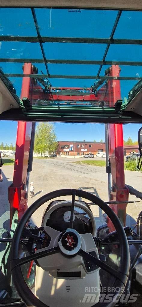 Massey Ferguson 5612 Tractoare