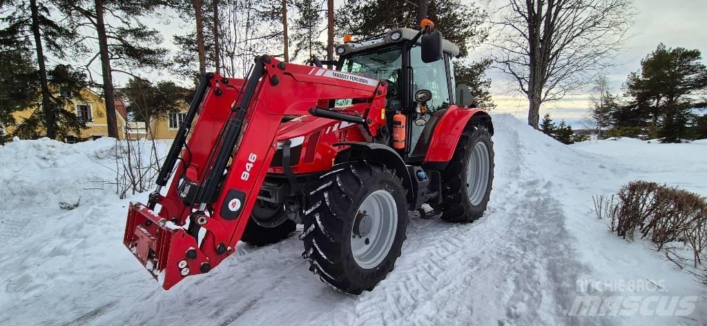 Massey Ferguson 5612 Tractoare