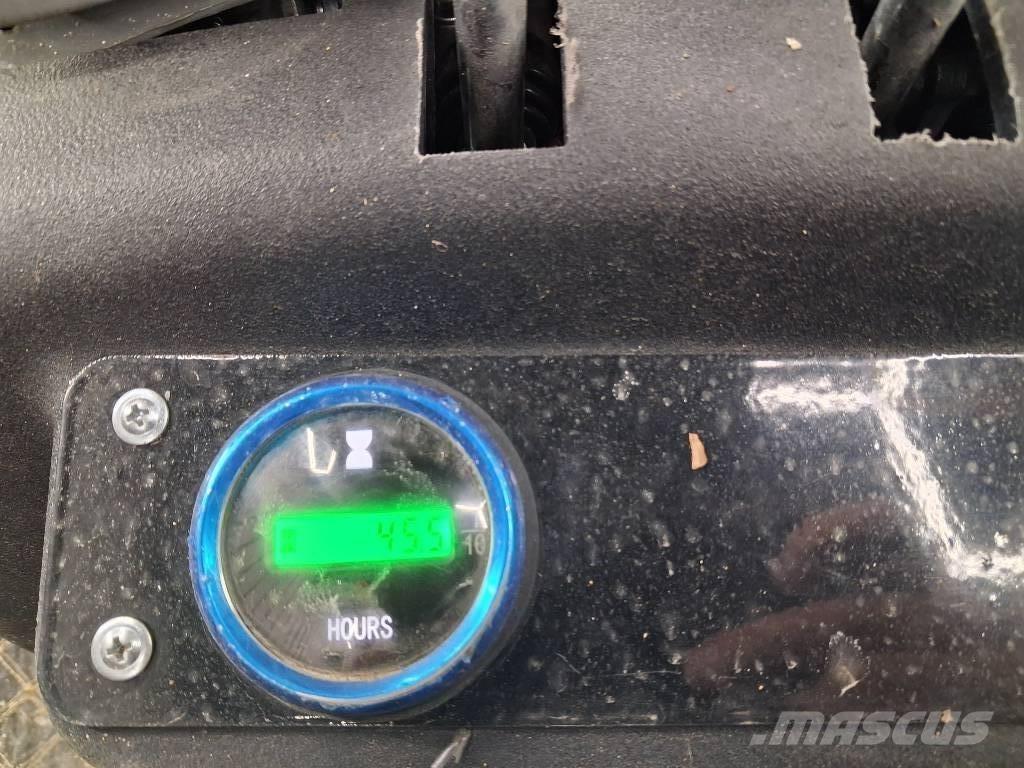 JPC KV12 Mini excavatoare < 7t