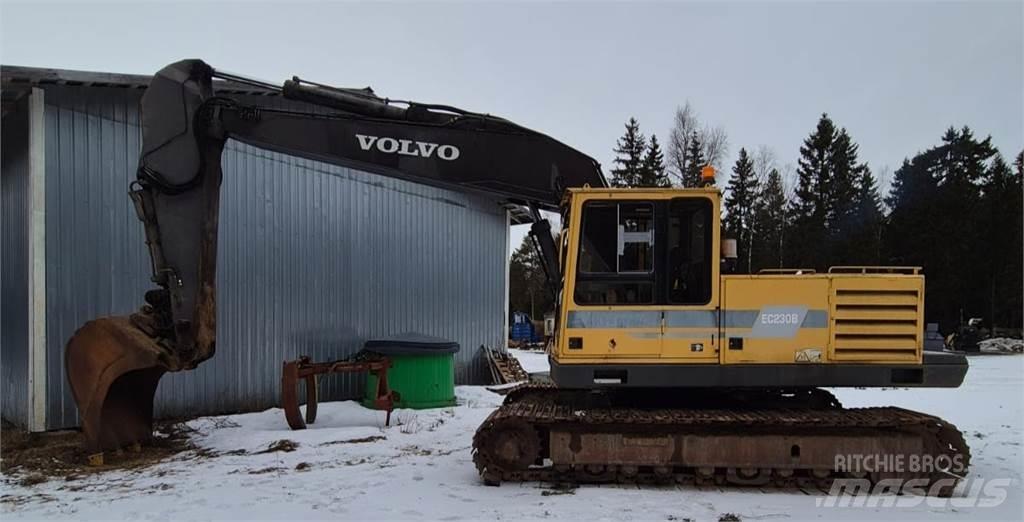Volvo EC 230B Excavatoare pe șenile
