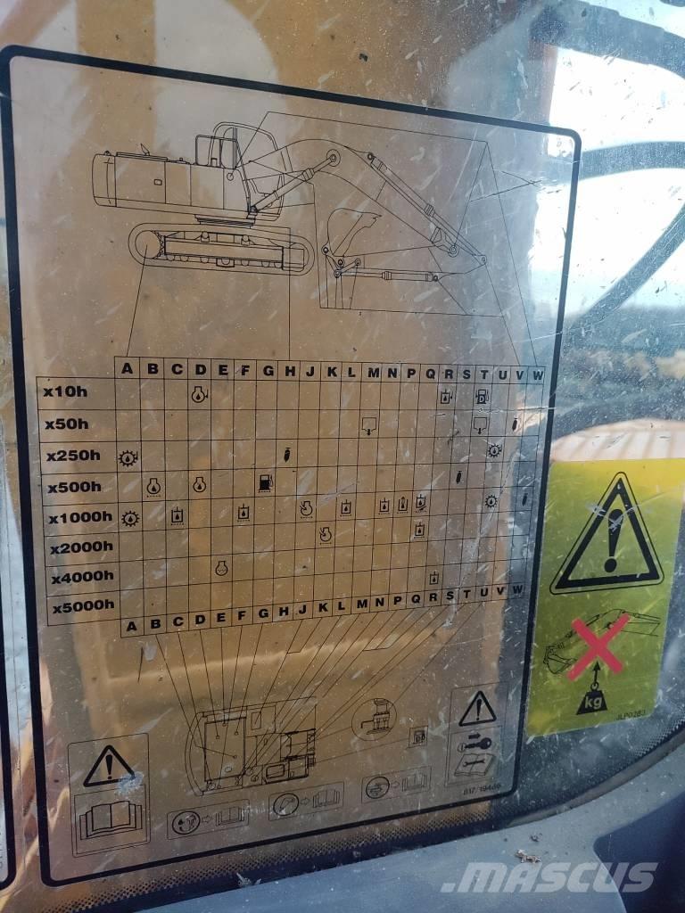 JCB JS 240 N LC Excavatoare pe șenile
