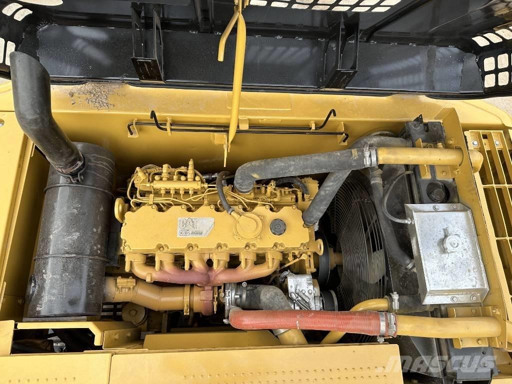 CAT 320 D Excavatoare pe șenile
