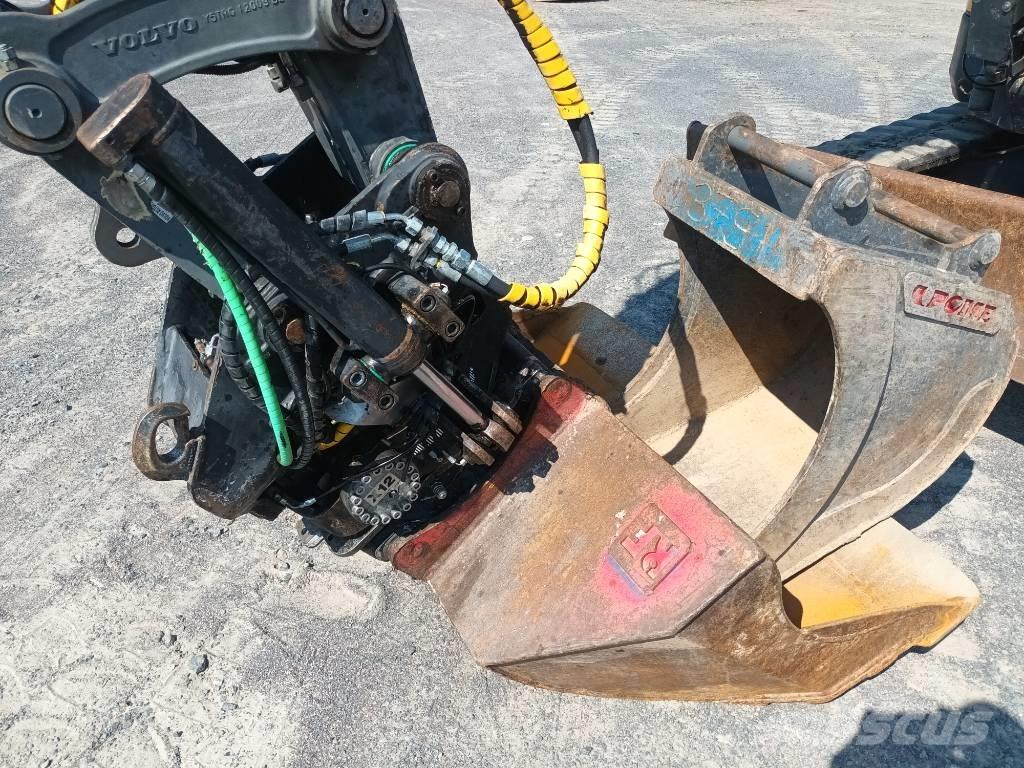 Volvo ECR 88 PLUS Excavatoare 7t - 12t